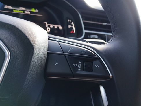 Used 2022 Audi Q8 Premium Plus w/ Premium Plus Package image 17