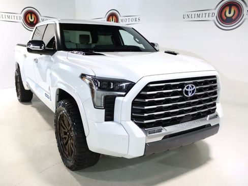 Used 2024 Toyota Tundra Capstone AWD/4WD image 26
