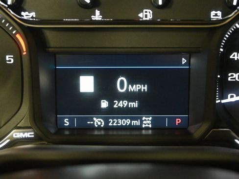 Used 2023 GMC Sierra 2500 SLT w/ SLT Premium Package image 26