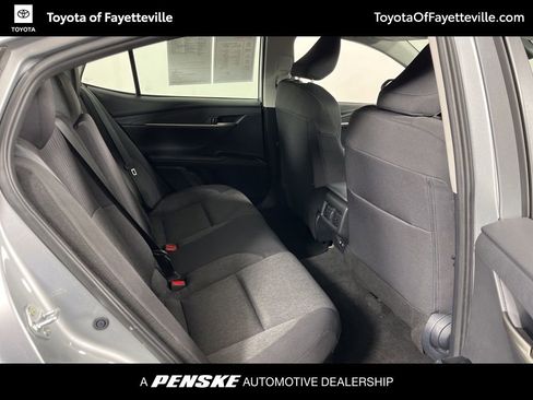 Used 2025 Toyota Camry LE image 7