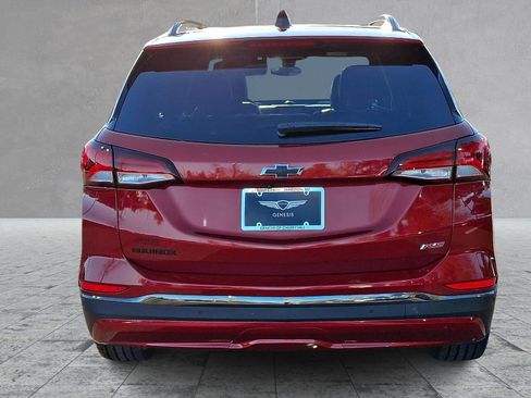 Used 2022 Chevrolet Equinox RS w/ RS Leather Package FWD image 5