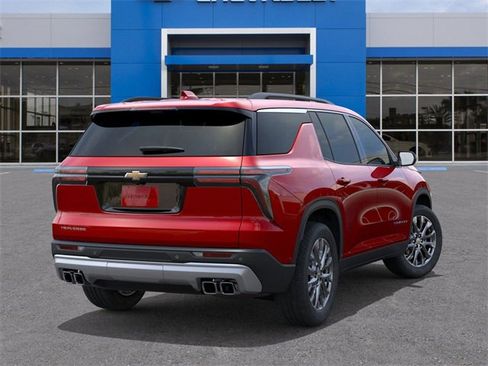 New 2026 Chevrolet Traverse LT w/ Sun and Wheel Package image 5