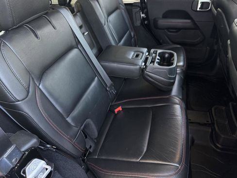 Used 2019 Jeep Wrangler Unlimited Rubicon image 21