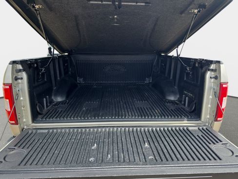 Used 2018 Ford F150 XLT w/ Equipment Group 302A Luxury AWD/4WD image 28