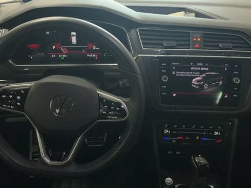 Certified 2024 Volkswagen Tiguan SE R-Line AWD/4WD image 11