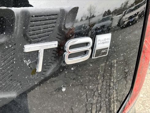 New 2026 Volvo XC90 T8 Ultra w/ Protection Package Premier image 9