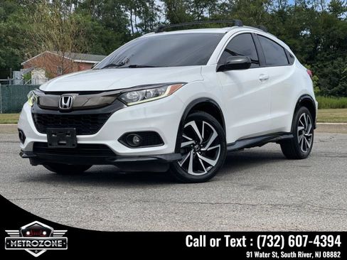 Used 2019 Honda HR-V Sport image 1