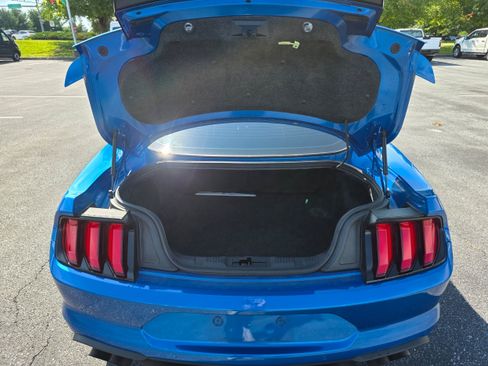 Used 2021 Ford Mustang GT RWD image 9