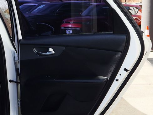 Used 2020 Kia Forte LXS image 26