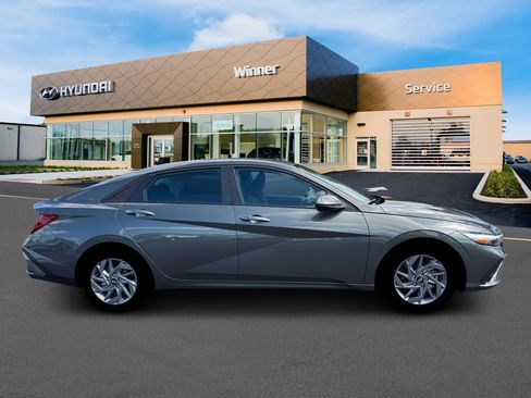 New 2026 Hyundai Elantra Blue image 9