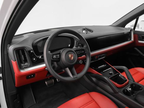 New 2026 Porsche Cayenne S image 51