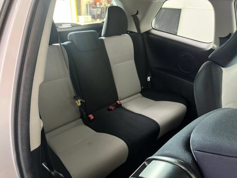 Used 2012 Toyota Yaris LE FWD image 20