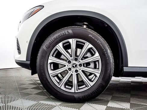 Certified 2023 Mercedes-Benz GLC 300 image 4