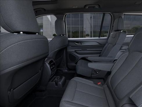 New 2025 Jeep Grand Cherokee L Laredo w/ Luxury Tech Group I image 23