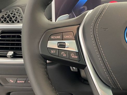 New 2026 BMW X5 xDrive50e w/ Premium Package image 18