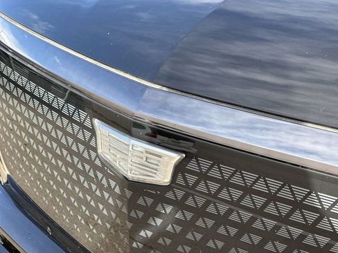 Certified 2026 Cadillac Vistiq Sport image 29