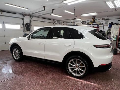 Used 2020 Porsche Cayenne AWD/4WD image 2