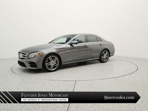 Used 2019 Mercedes-Benz E 300 image 1