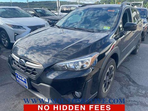 Used 2021 Subaru Crosstrek 2.0i Premium w/ Moonroof Package AWD/4WD image 1