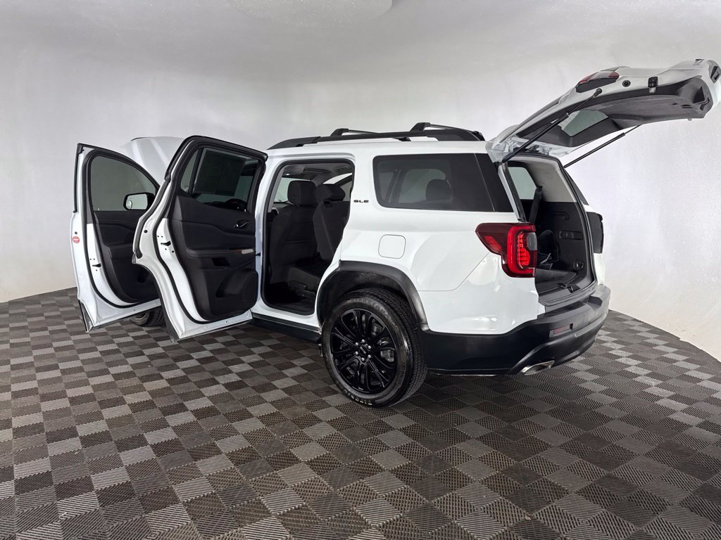 Used 2022 GMC Acadia SLE w/ Elevation Edition FWD image 18