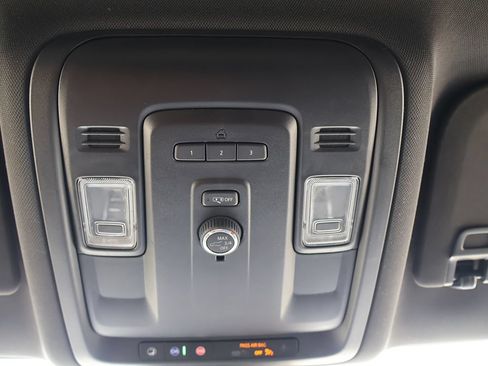 Used 2024 Chevrolet Suburban LT AWD/4WD image 40