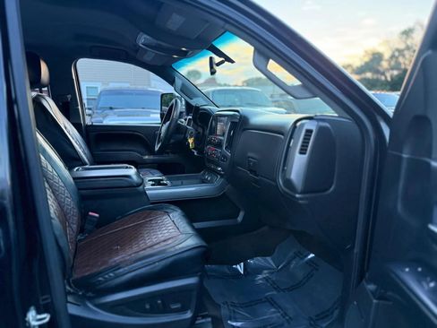 Used 2015 GMC Sierra 2500 SLE w/ All-Terrain HD Package AWD/4WD image 11