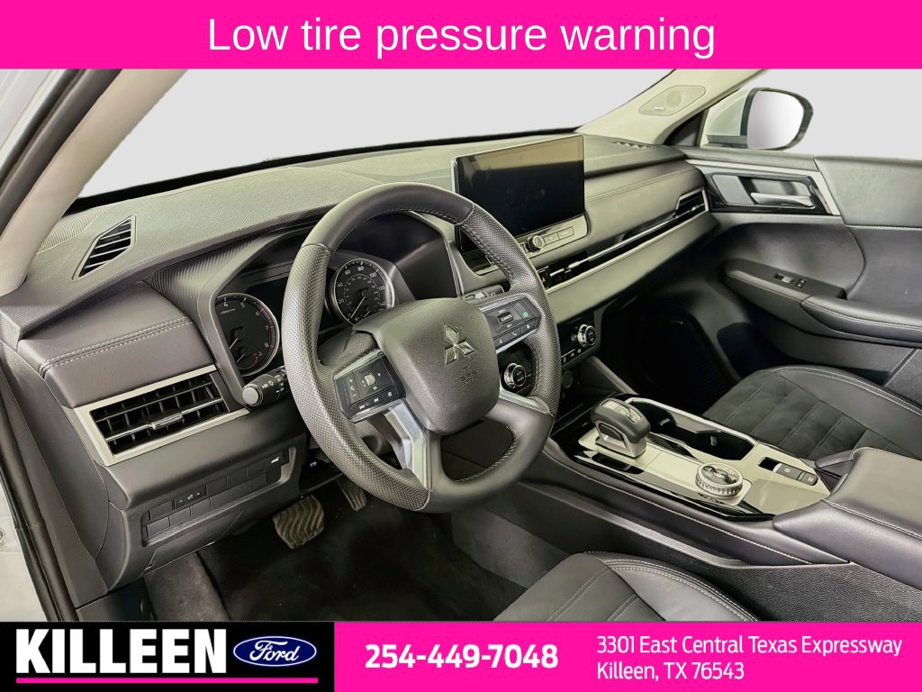 Used 2025 Mitsubishi Outlander SE AWD/4WD image 10