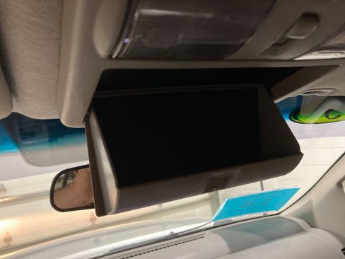 Used 2015 Nissan Frontier SV image 31