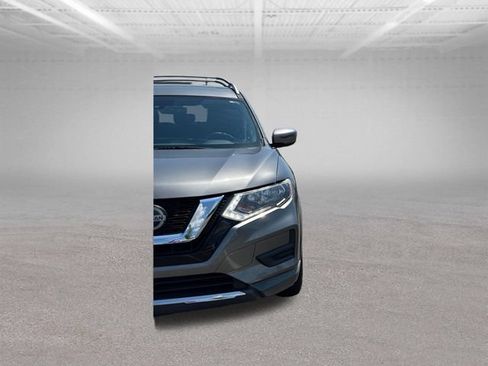 Used 2019 Nissan Rogue SV FWD image 39