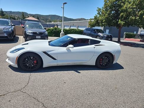 Used 2019 Chevrolet Corvette Stingray Coupe w/ Carbon Flash Badge Package RWD image 2
