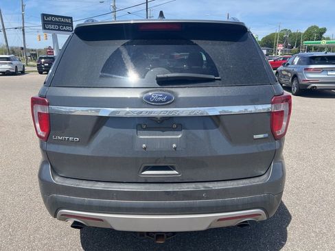 Used 2017 Ford Explorer Limited w/ Equipment Group 301A AWD/4WD image 7