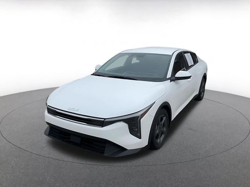 Used 2025 Kia K4 LXS image 7