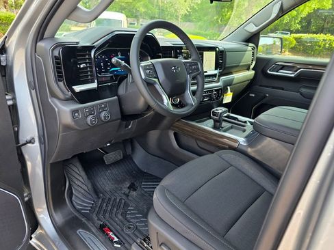 New 2026 Chevrolet Silverado 1500 LT Trail Boss w/ Convenience Package II AWD/4WD image 8