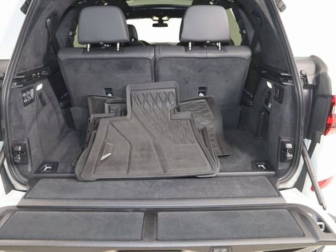 Used 2022 BMW X7 M50i image 63