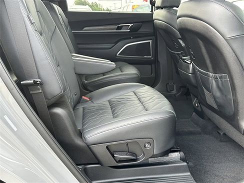 Used 2025 Kia Telluride EX X-Line image 16