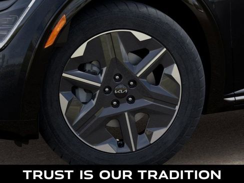 New 2025 Kia EV6 Light image 9