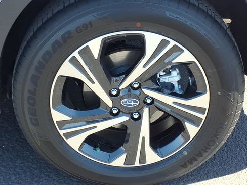 Certified 2025 Subaru Crosstrek 2.0i Premium image 12