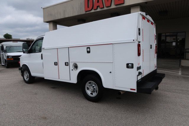 Used 2020 Chevrolet Express 3500 w/ Power Convenience Package RWD image 6