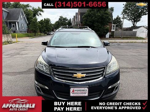 Used 2017 Chevrolet Traverse LT FWD image 8