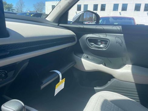 New 2026 Honda HR-V EX-L image 28