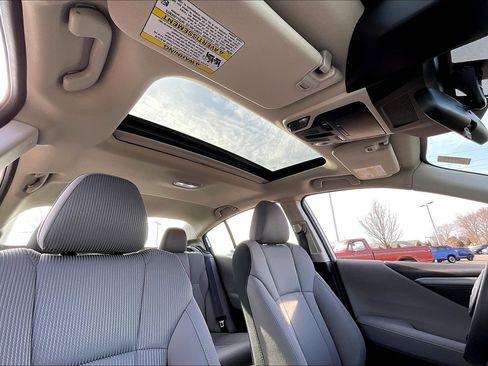 Used 2025 Subaru Legacy Premium image 16