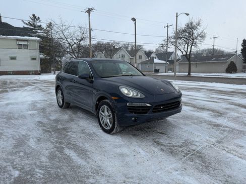 Used 2012 Porsche Cayenne S image 1