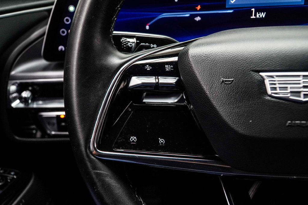 Used 2024 Cadillac Lyriq Tech RWD image 32