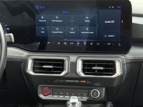 Used 2025 Ford Mustang Premium image 15