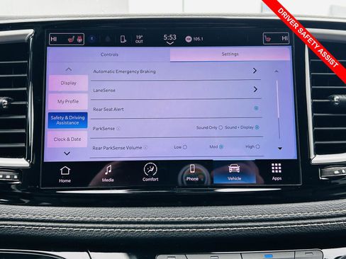 Used 2023 Chrysler Pacifica Touring-L w/ S Appearance Package image 7