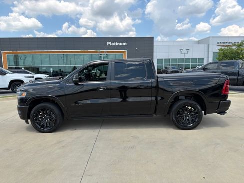Used 2025 RAM 1500 Limited AWD/4WD image 2