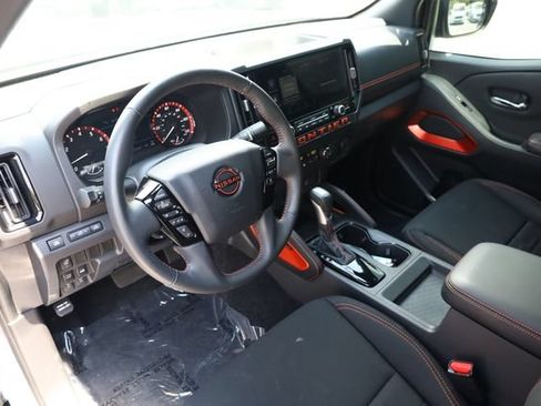 Certified 2025 Nissan Frontier PRO-4X w/ Interior Protection Package AWD/4WD image 12
