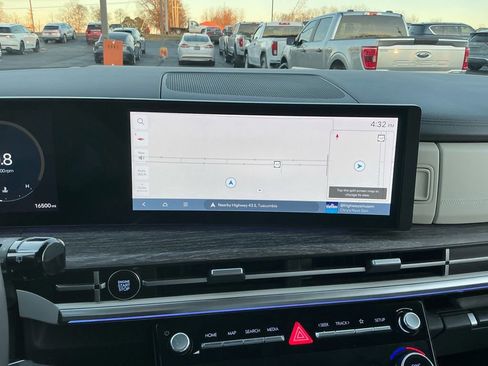 Used 2024 Hyundai Santa Fe Calligraphy image 26