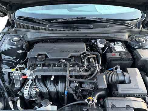 Used 2023 Hyundai Elantra SEL w/ Convenience Package image 12