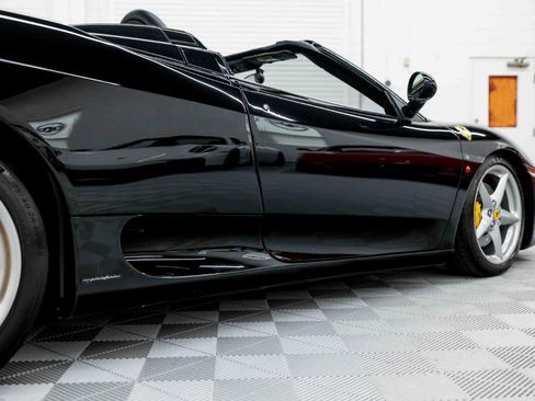 Used 2004 Ferrari 360 Spider RWD image 23
